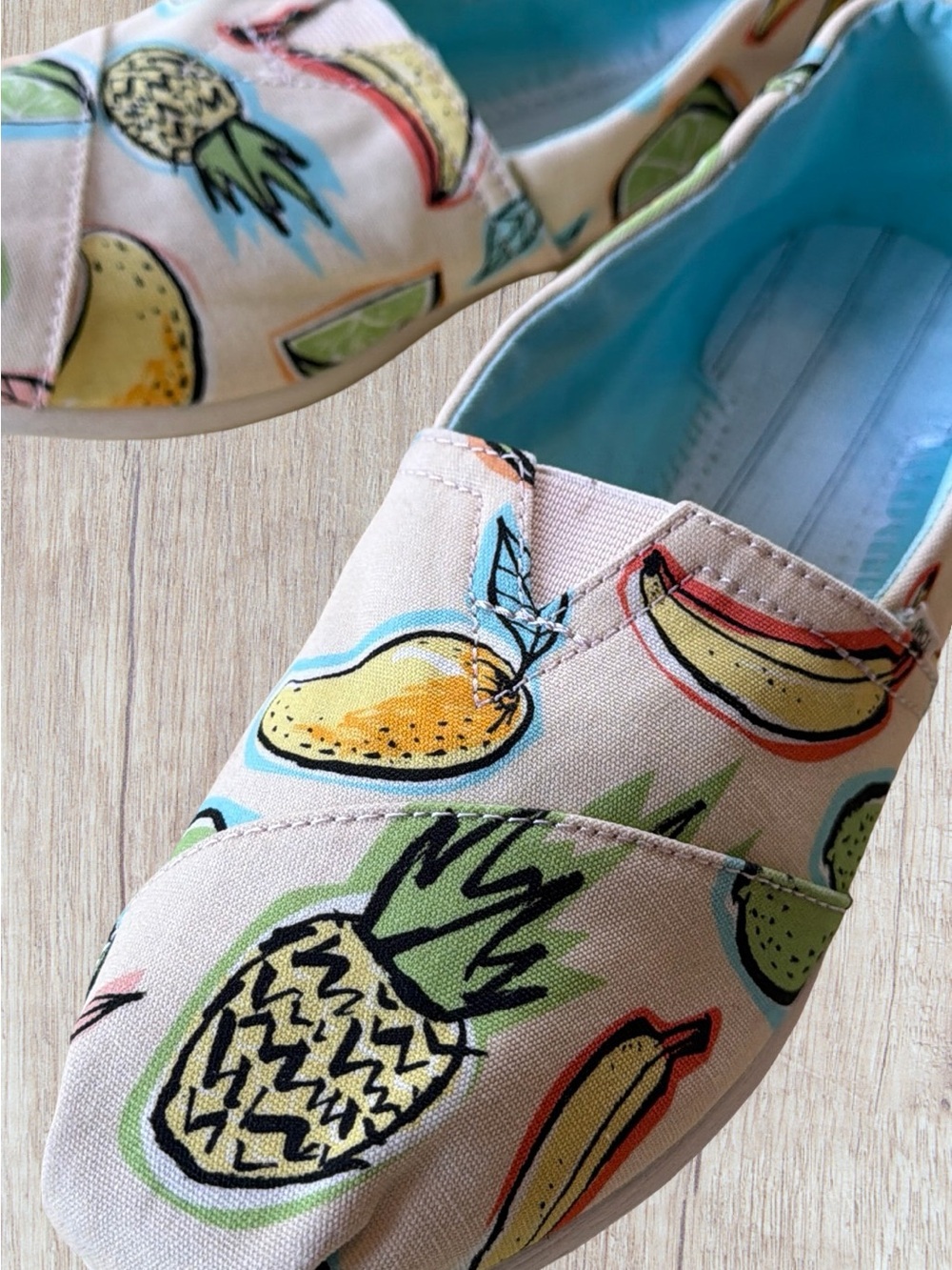 TOMS Tropical Fruit Print Alpargata Slip-On Shoes Women’s 10 EU 42